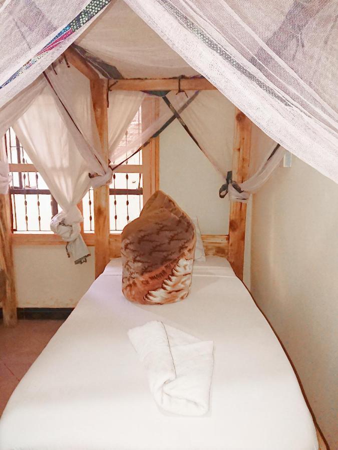 The Secret Garden Hotel Moshi Luaran gambar