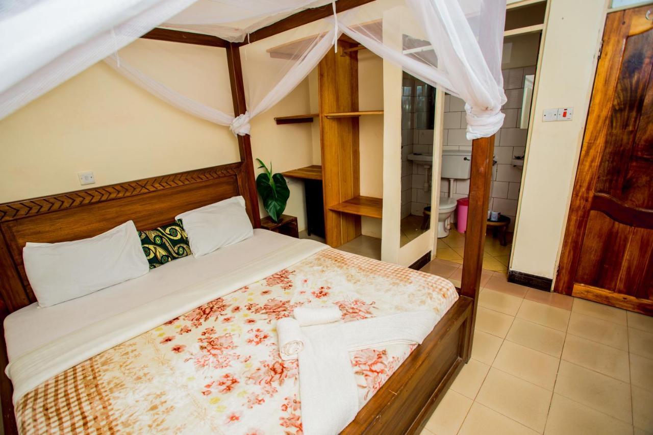 The Secret Garden Hotel Moshi Luaran gambar