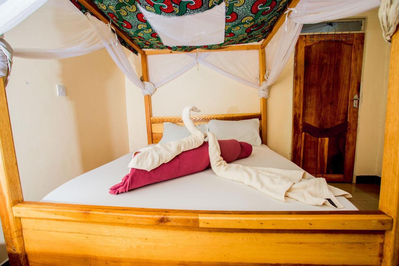 The Secret Garden Hotel Moshi Luaran gambar