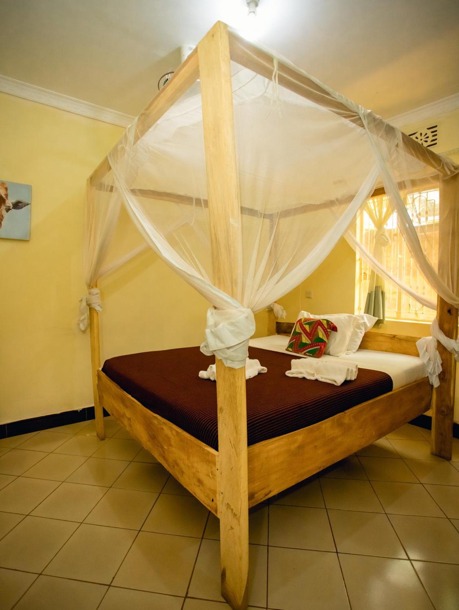 The Secret Garden Hotel Moshi Luaran gambar